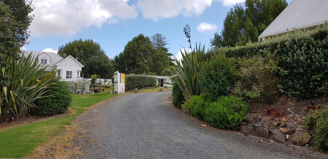 Matakohe Holiday Park Екстериор снимка